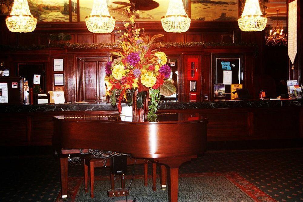 The Monticello Hotel Longview Ngoại thất bức ảnh